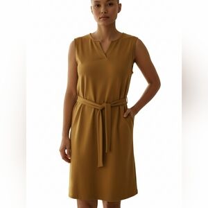Nicole Miller plus size mustard yellow split v neck sleeveless dress size 14
